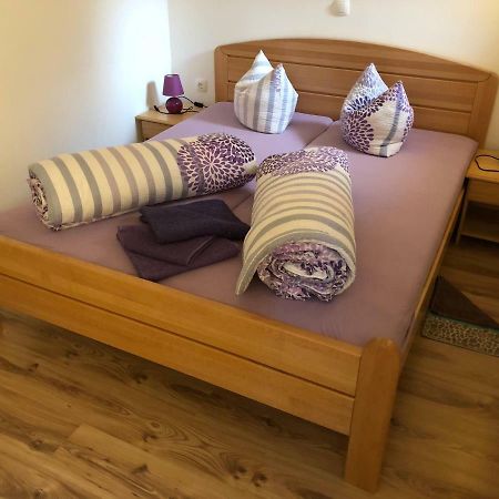קורניצה Apartment & Rooms Thomas מראה חיצוני תמונה